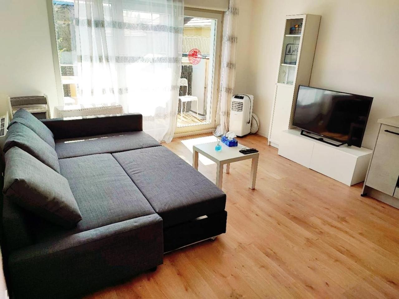 Cozy Sunshine Apartment With Balcony 4 Persons Max 이브리쉬르센 외부 사진