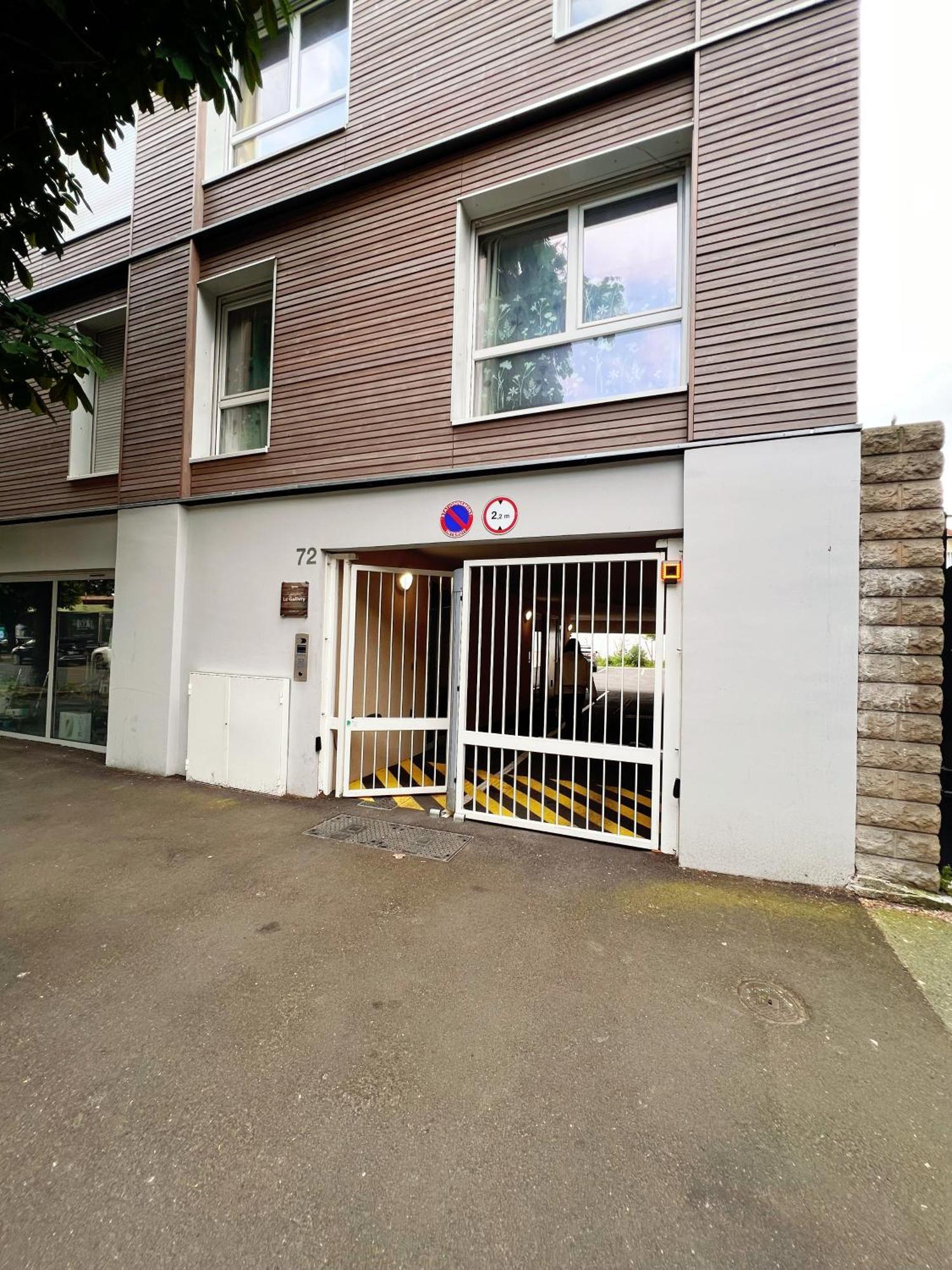 Cozy Sunshine Apartment With Balcony 4 Persons Max 이브리쉬르센 외부 사진